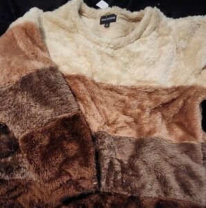 Pullover plus size top